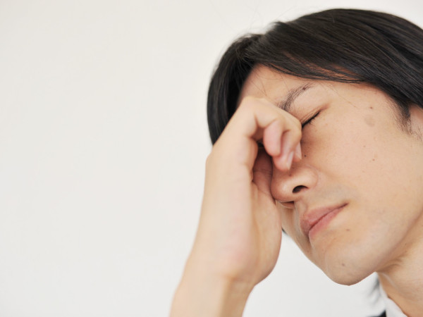 頭皮が乾燥してフケやかさぶたが酷い【粃糠(ひこう)性脱毛症の危険性】